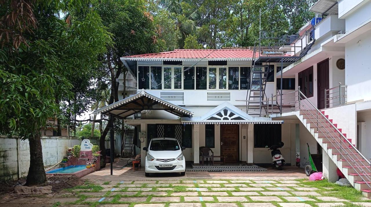 Blue Birds Homestay Cherai Beach Exterior photo
