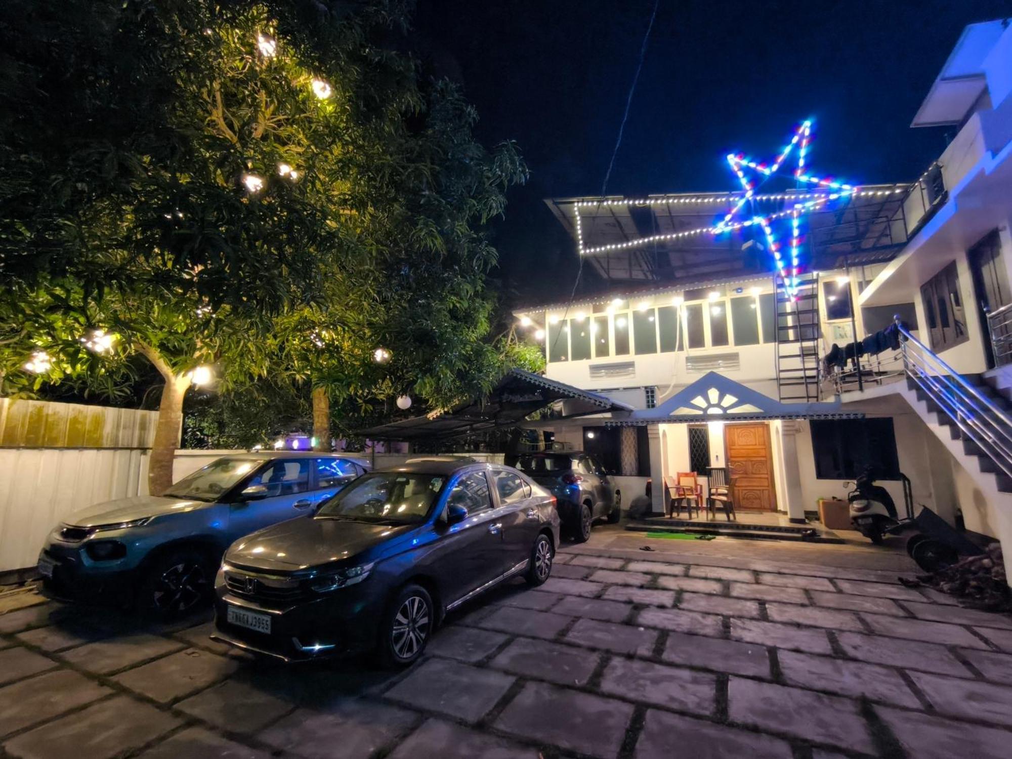 Blue Birds Homestay Cherai Beach Exterior photo