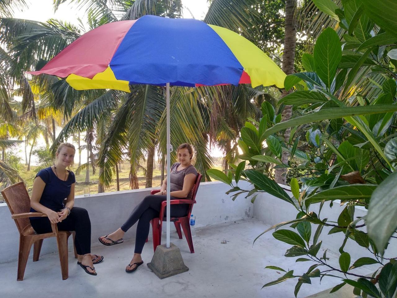 Blue Birds Homestay Cherai Beach Exterior photo