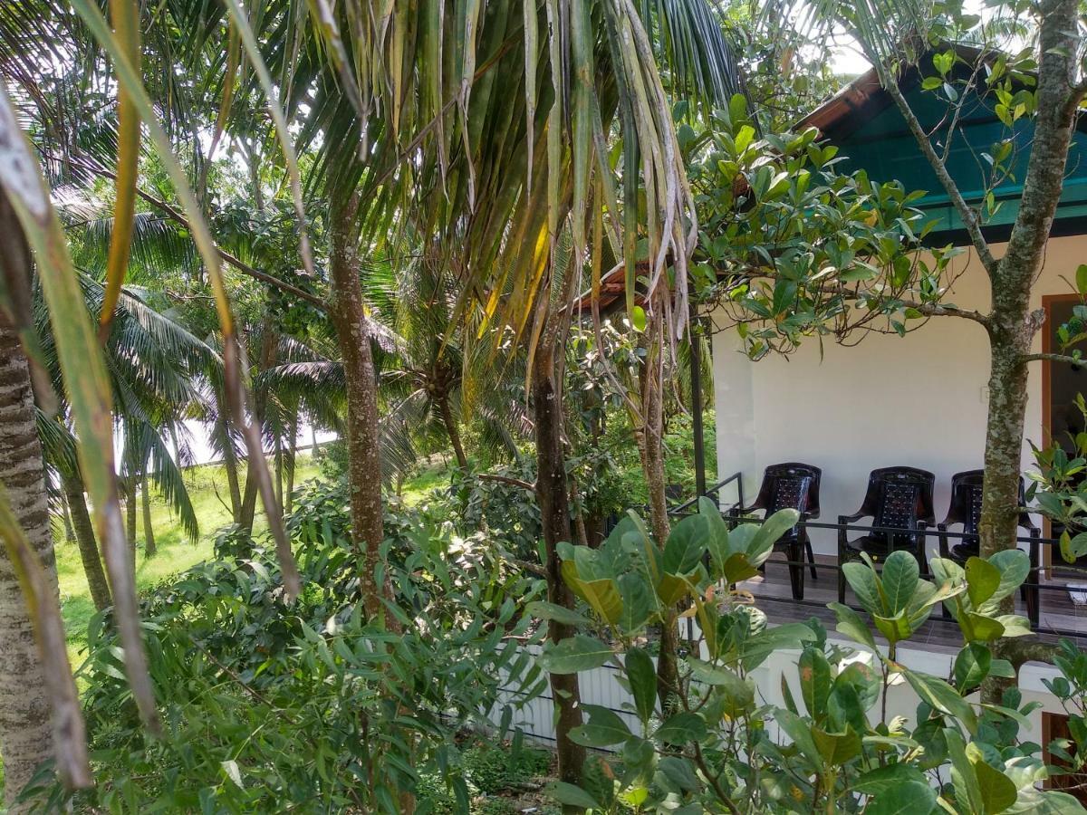 Blue Birds Homestay Cherai Beach Exterior photo