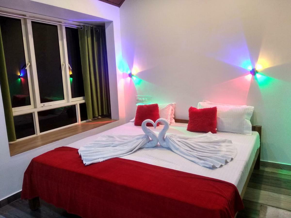 Blue Birds Homestay Cherai Beach Exterior photo